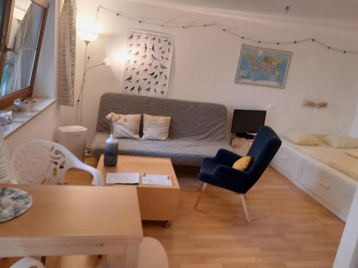 Apartment Mit Kueche Und Balkon Oder Terrasse, Ruhig Und Gut Erreichbar 皮丁 外观 照片