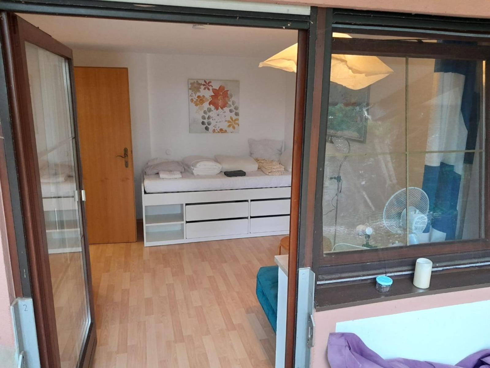 Apartment Mit Kueche Und Balkon Oder Terrasse, Ruhig Und Gut Erreichbar 皮丁 外观 照片